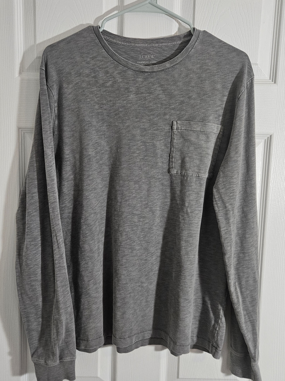 J. Crew Men's Grey Cotton Vintage Wash Medium  Long-Sleeve Pocket Tee